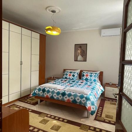 Guest House Tirana Buitenkant foto